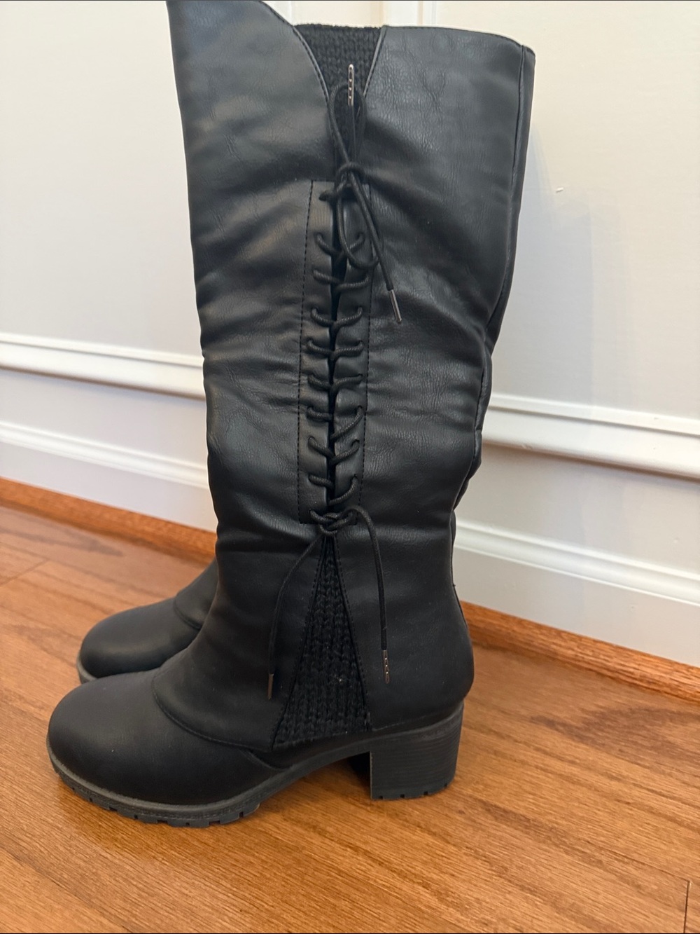 Muk Luks Riding Boots 🏍️ Black Lace-Up Block Heel Boots Lug Sole Luxe Lining - Picture 3 of 5